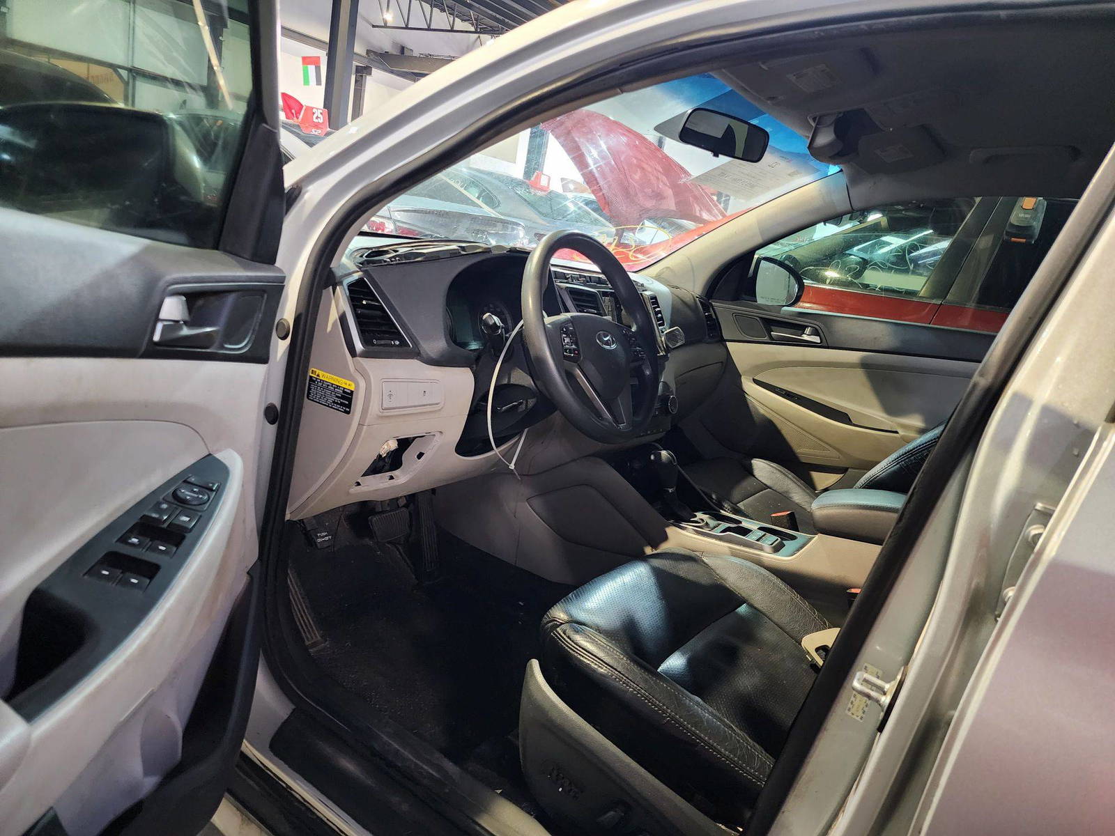 2018 HYUNDAI TUCSON — 172647 Miles — Lot 698218 — Al Quoz - Marhaba Auctions Used Cars - Image 9