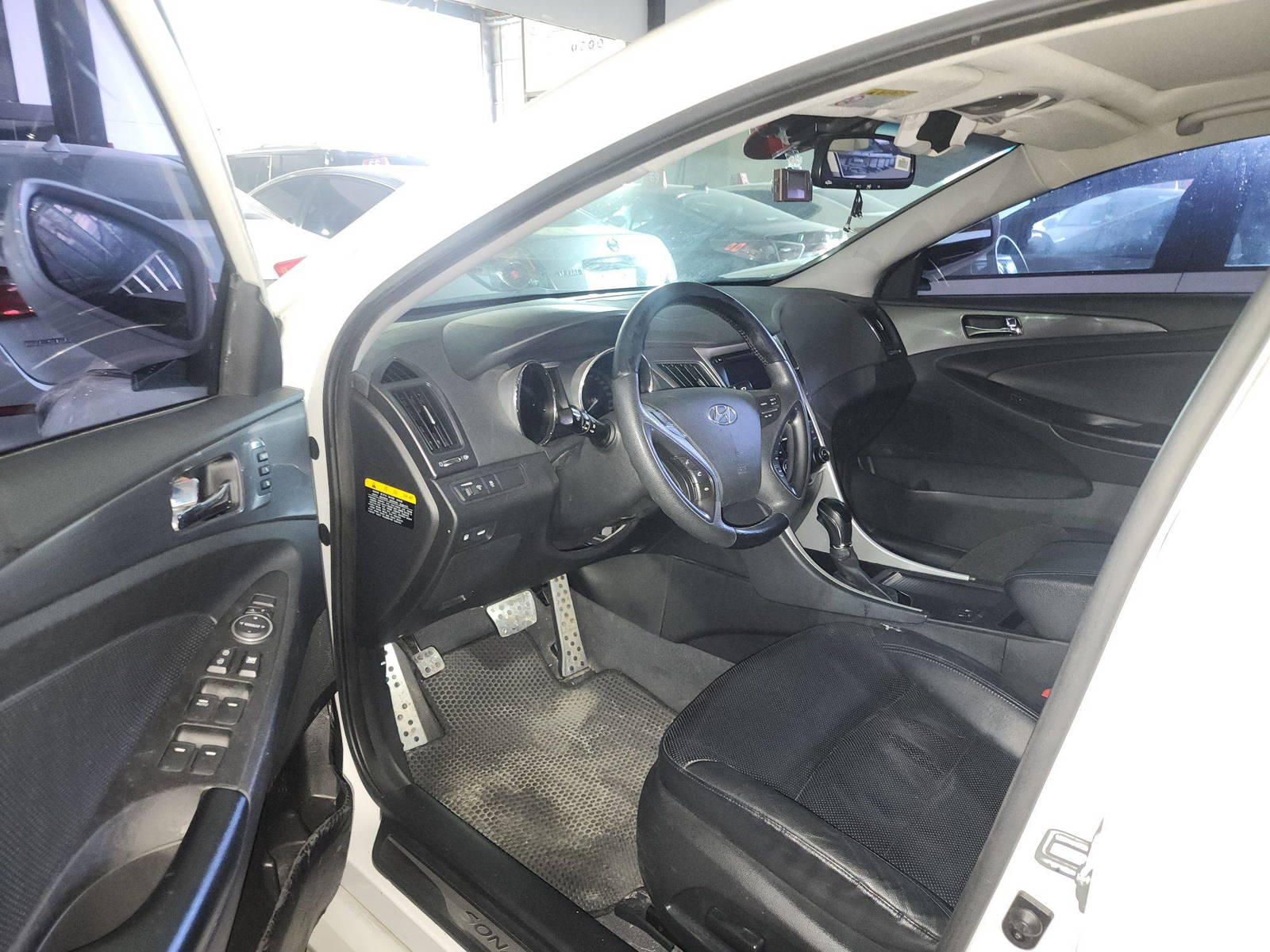 HYUNDAI SONATA 2012 - Marhaba Auction Used Cars - Image 9