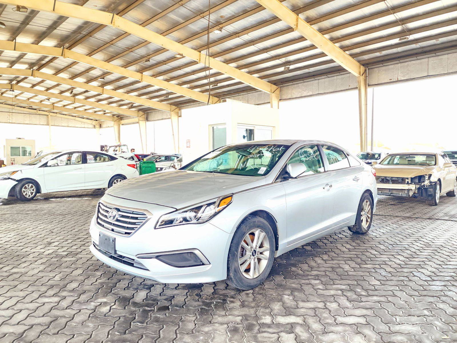 2017 HYUNDAI SONATA — 80073 Miles — Lot 39789748 — Souq - Marhaba Auctions Used Cars - Image 5