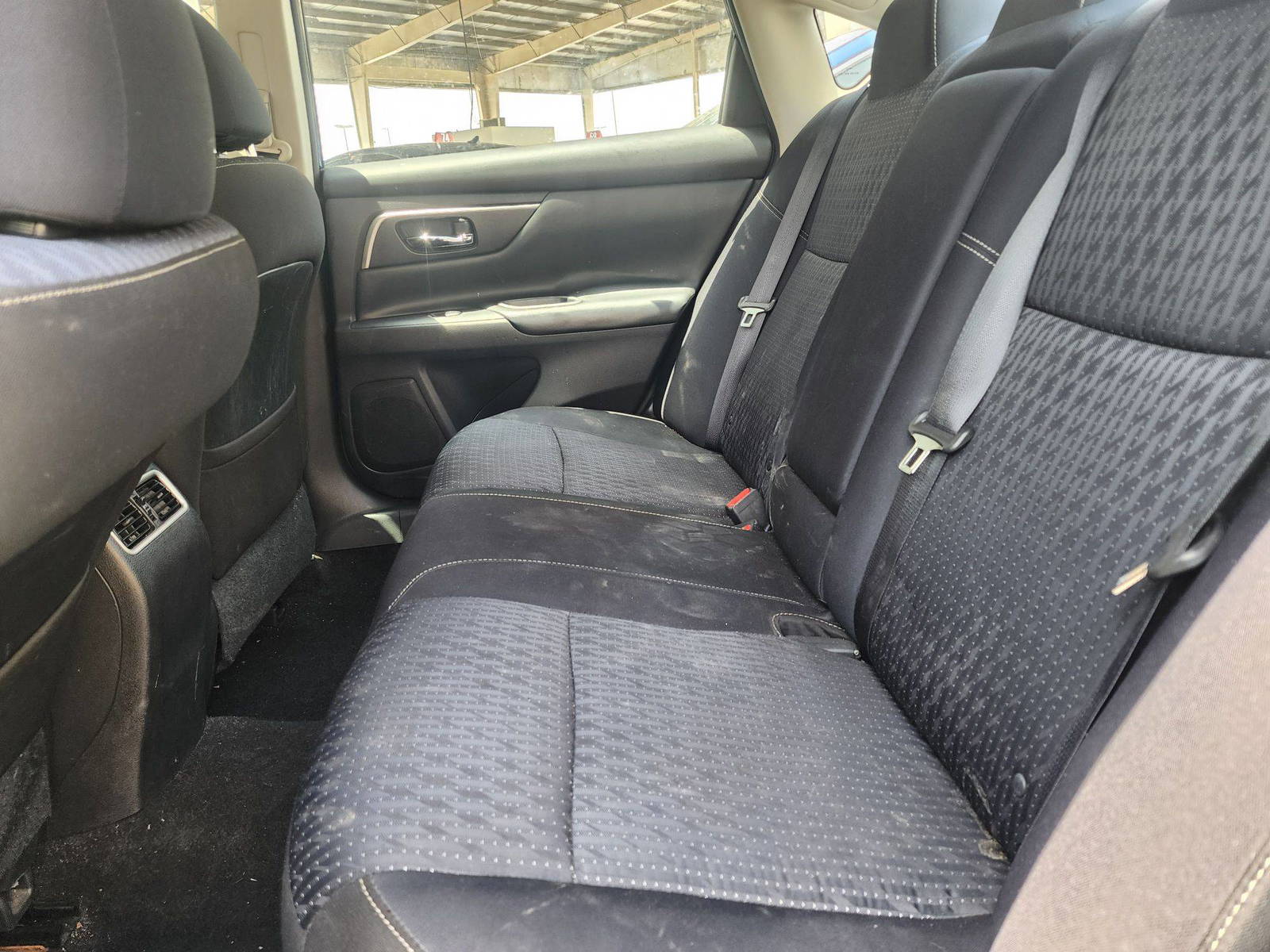 2016 NISSAN ALTIMA — 201899 Miles — Lot 28724 — Souq - Marhaba Auctions Used Cars - Image 6