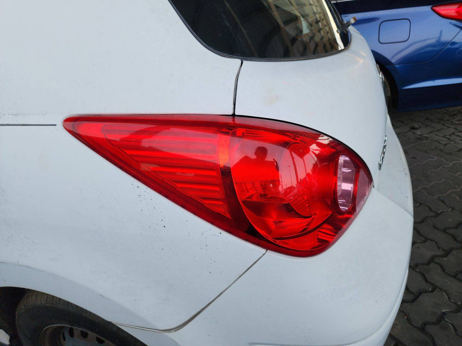 2011 NISSAN VERSA — 188810 Miles — Lot 38970300 — Souq - Marhaba Auctions Used Cars - Image 9
