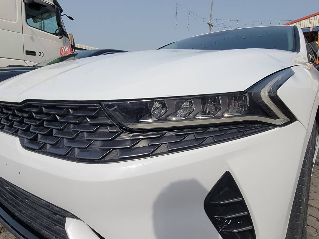 2021 KIA K5 — 117995 KM — Lot 61228033 — Main - Marhaba Auctions Used Cars - Image 12