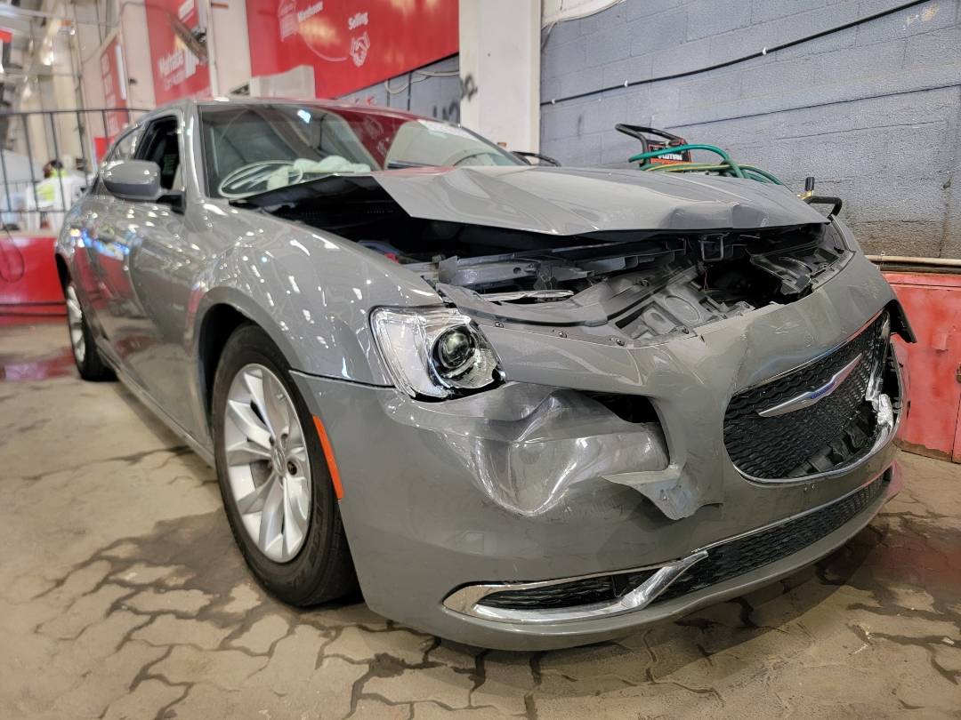 2019 CHRYSLER 300 — 57722 Miles — Lot 81216163 — Main - Marhaba Auctions Used Cars - Image 7