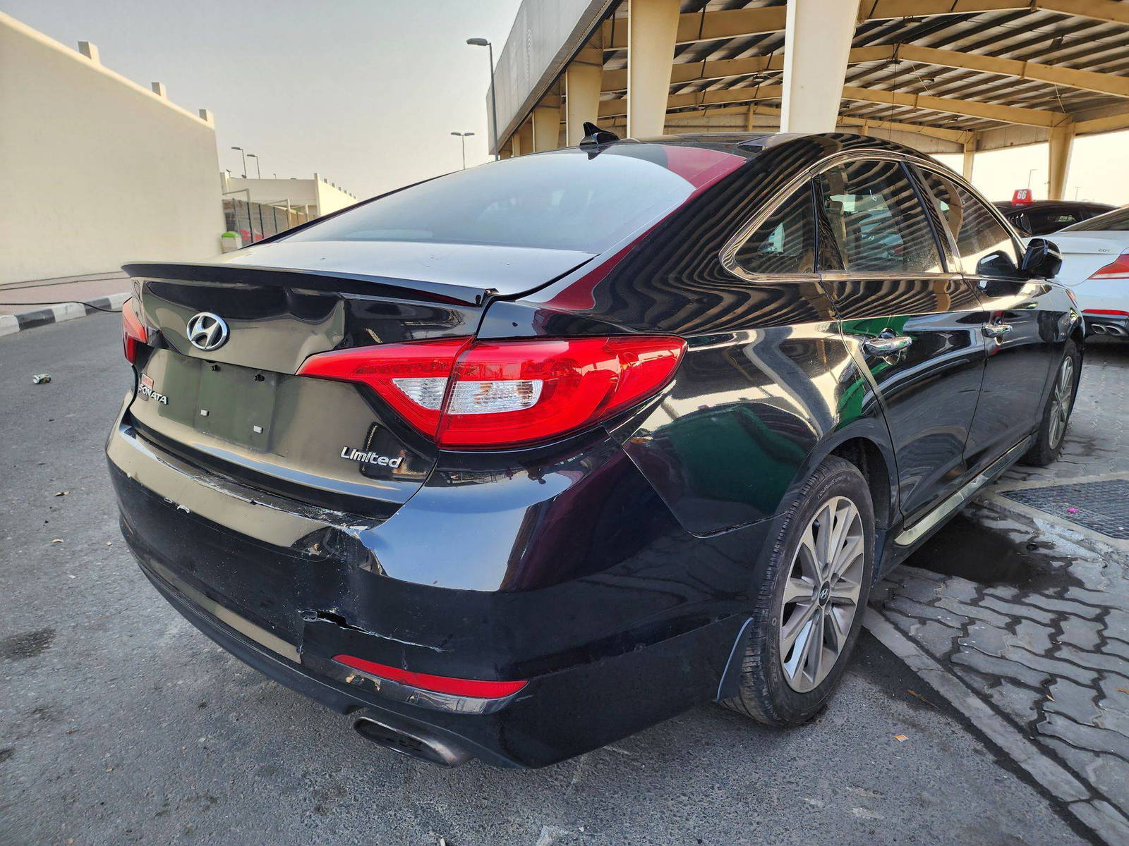 2016 HYUNDAI SONATA — 172182 Miles — Lot 326446 — Souq - Marhaba Auctions Used Cars - Image 3