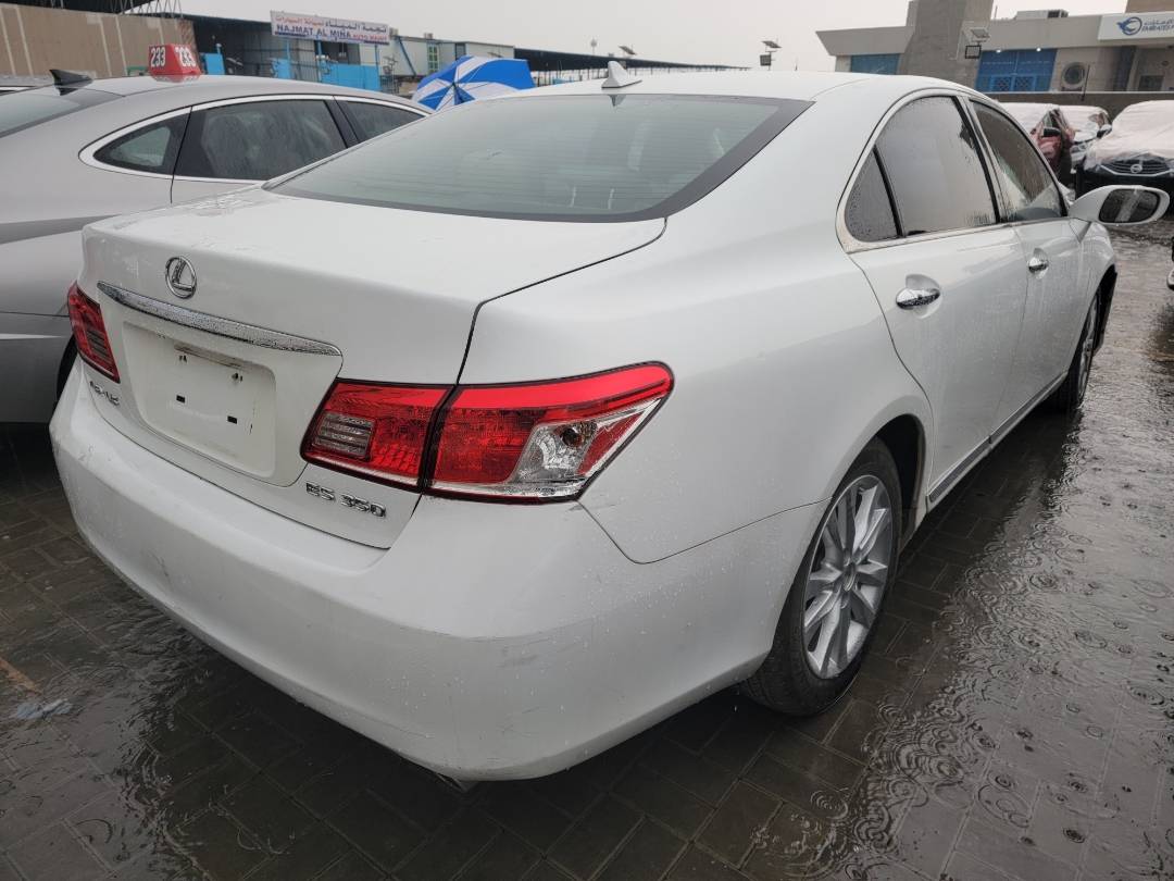 2010 LEXUS ES 350 — 124159 Miles — Lot 2371206 - Marhaba Auctions Used Cars - Image 3