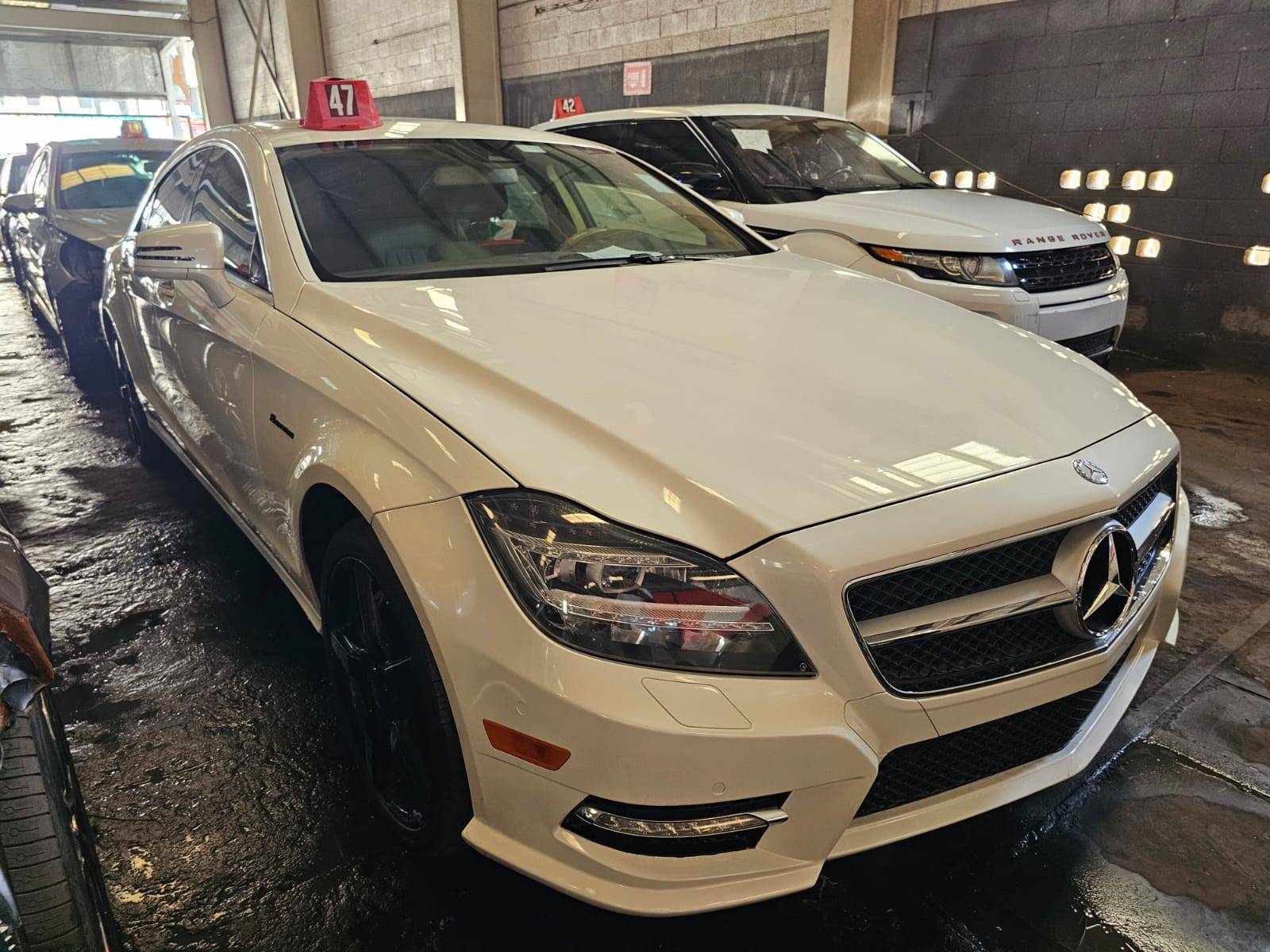 2014 MERCEDES BENZ CLS 550 — 164352 KM — Lot EA128877 — Main - Marhaba Auctions Used Cars - Image 3