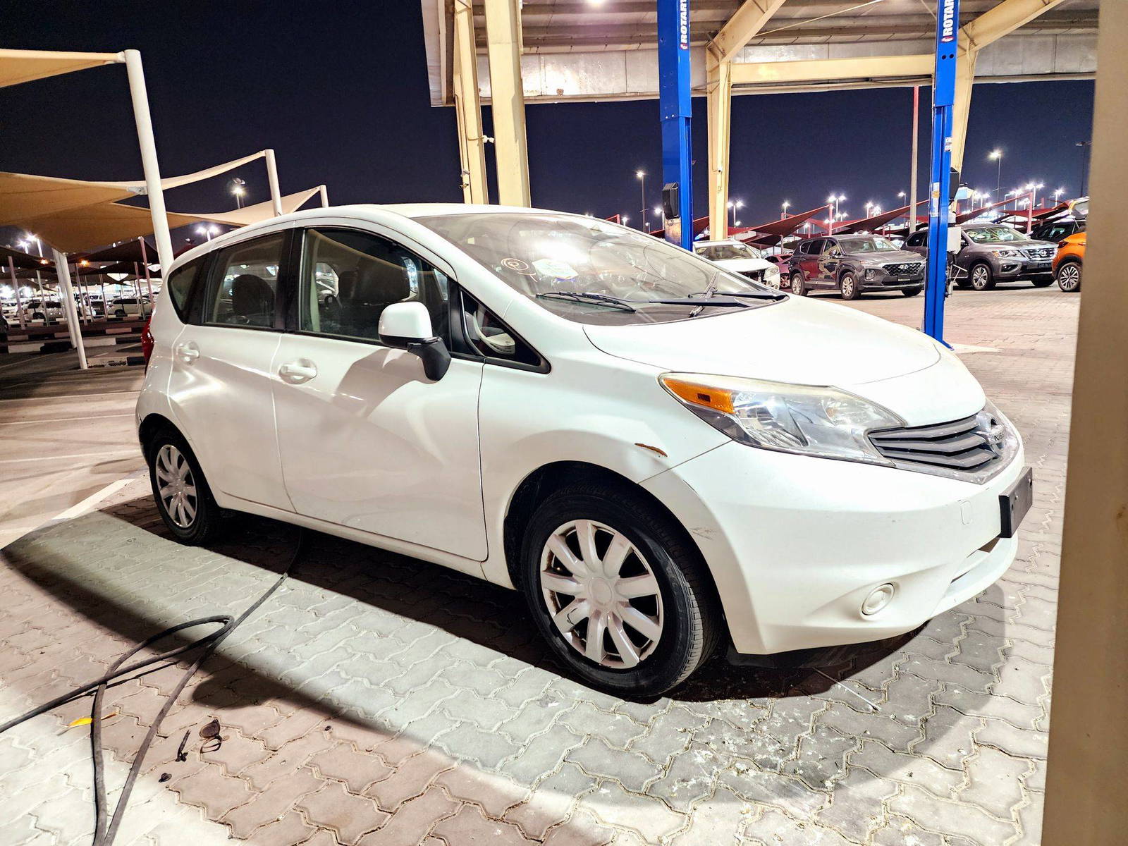 2014 NISSAN VERSA NOTE — 160518 Miles — Lot 40696369 — Souq - Marhaba Auctions Used Cars - Image 3