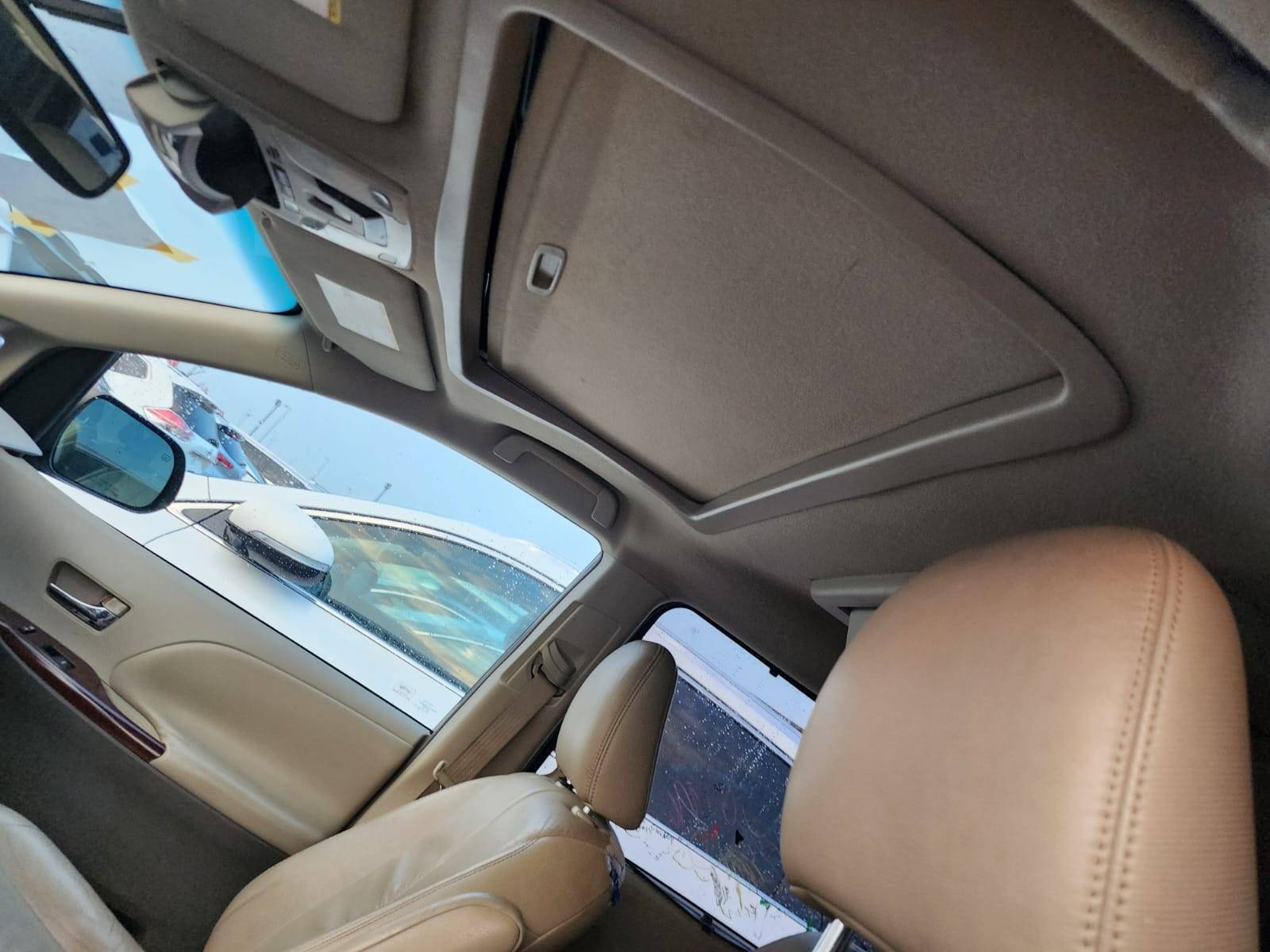 TOYOTA SIENNA 2011 - Marhaba Auction Used Cars - Image 9