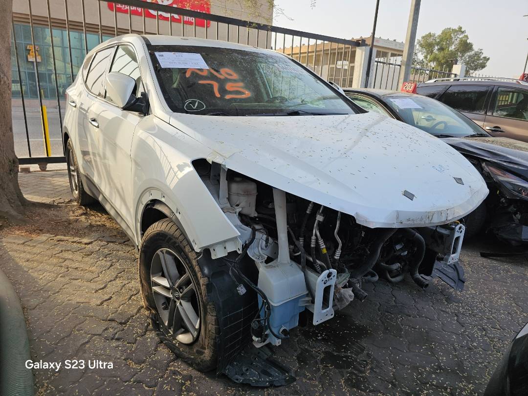 2018 HYUNDAI SANTA FE SPORT — 146813 Miles — Lot XJH106041 — Souq - Marhaba Auctions Used Cars - Image 4