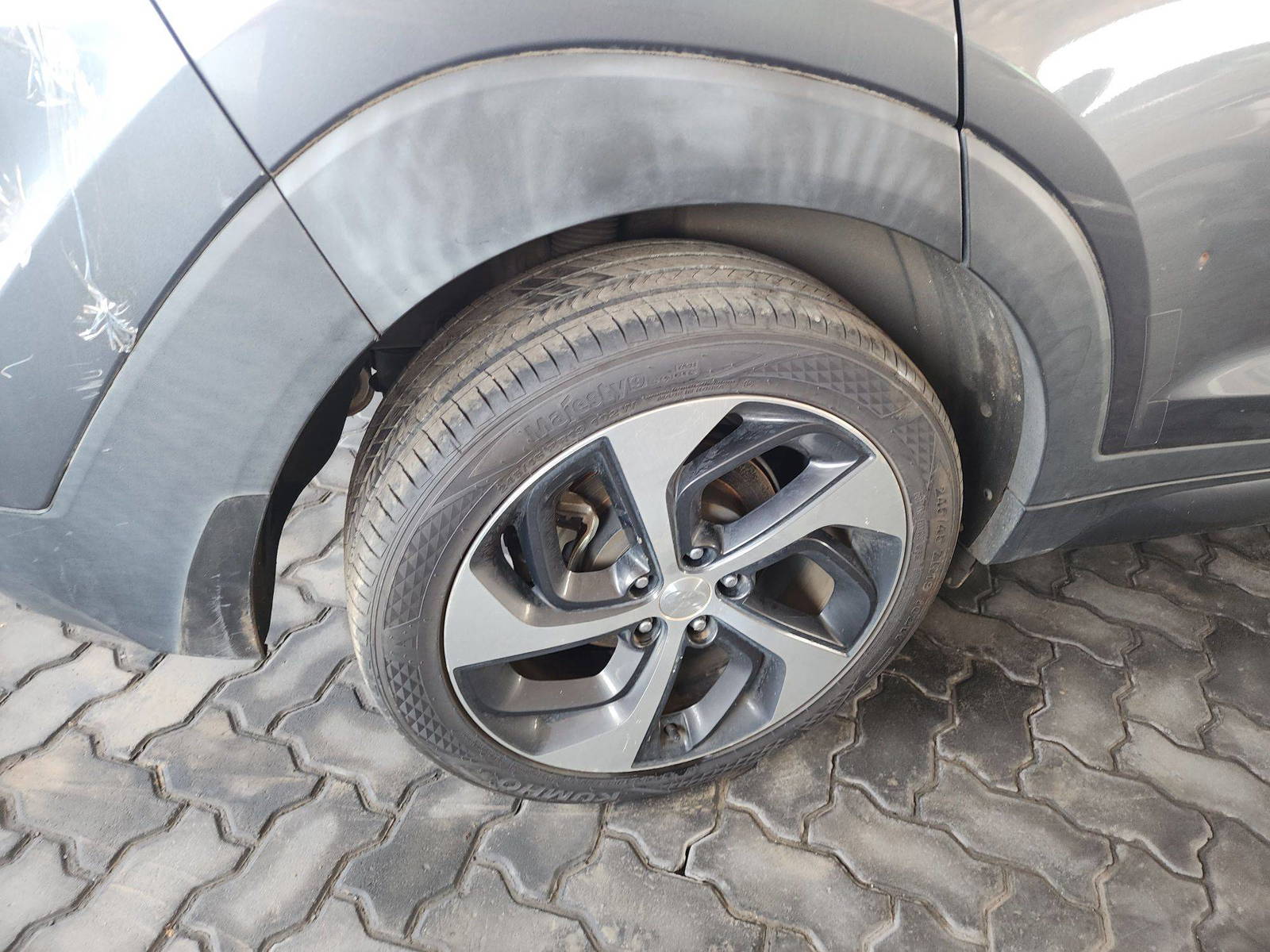 2016 HYUNDAI TUCSON — 130136 Miles — Lot 70333503 - Marhaba Auctions Used Cars - Image 4