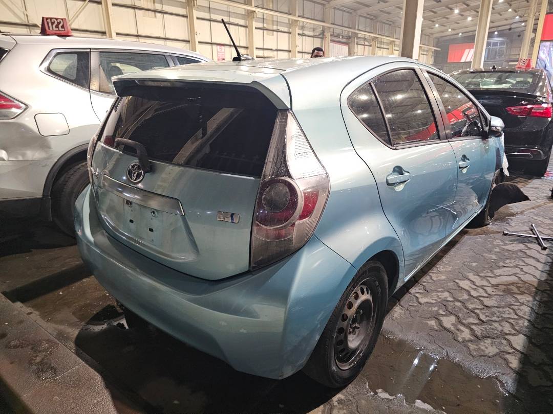 2012 TOYOTA PRIUS C — 202287 Miles — Lot 4C1007148 — Main - Marhaba Auctions Used Cars - Image 5