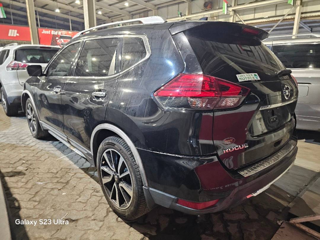 NISSAN ROGUE