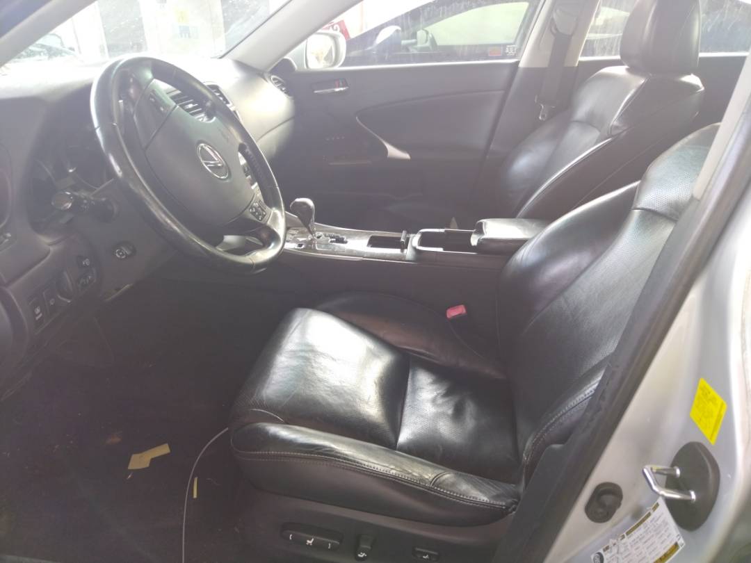 2010 LEXUS IS 250 — 189469 Miles — Lot 68764793 - Marhaba Auctions Used Cars - Image 7