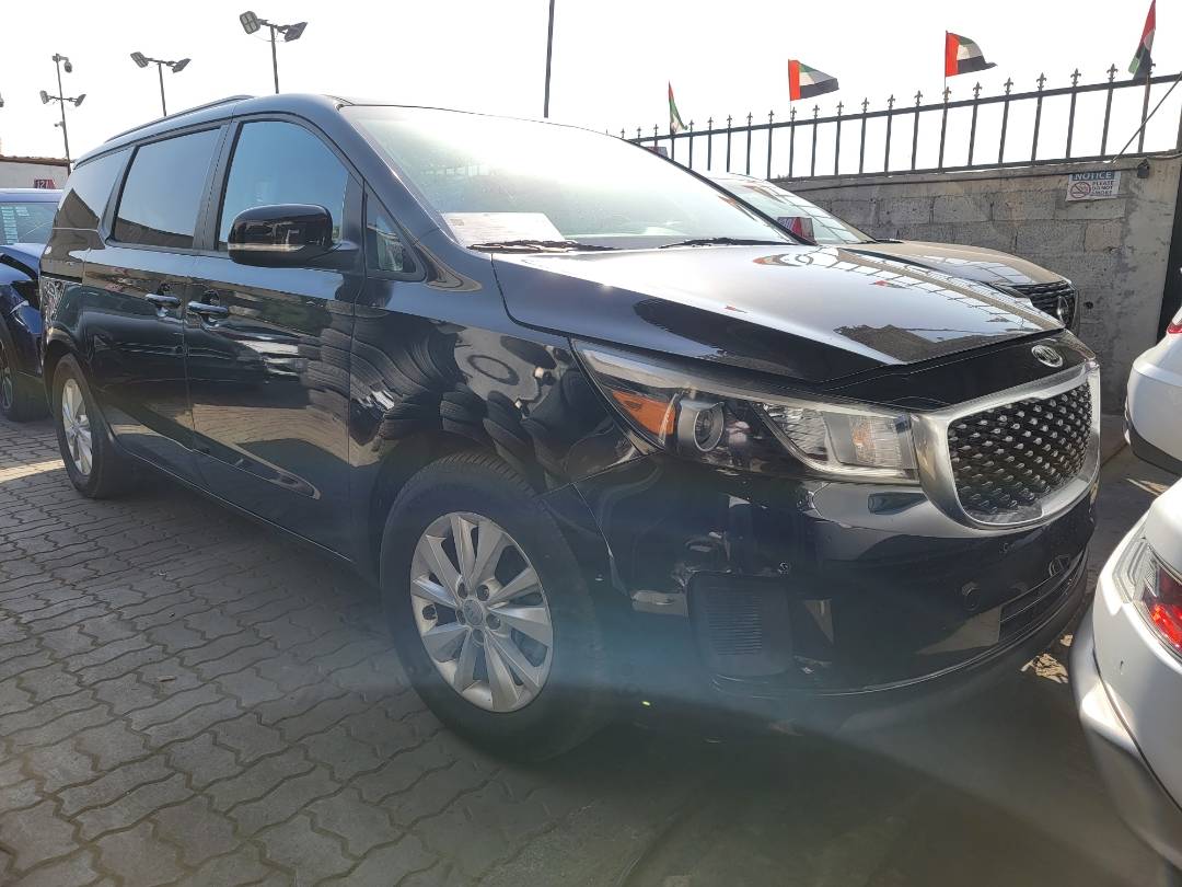 2017 KIA SEDONA — 75254 Miles — Lot 5C18H6334797 — Main - Marhaba Auctions Used Cars - Image 4