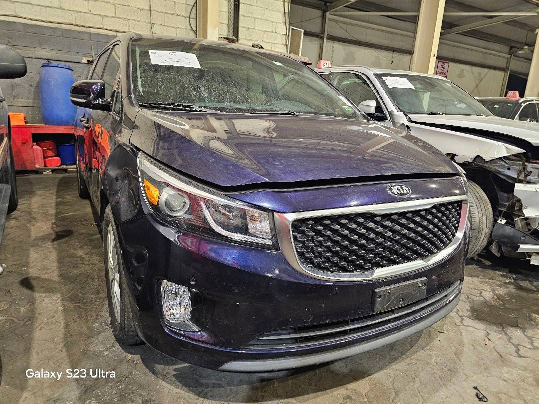 KIA SEDONA 2018 vehicle photo