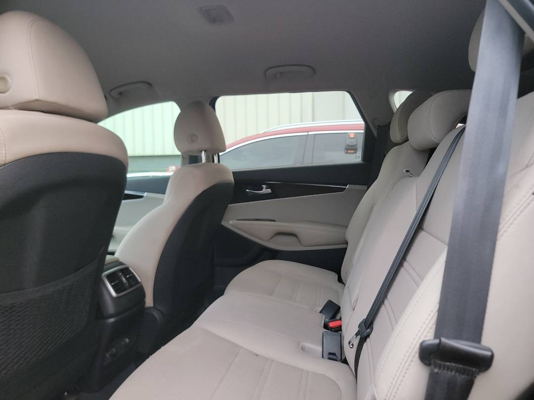 2019 KIA SORENTO — 57572 Miles — Lot 25962 — Main - Marhaba Auctions Used Cars - Image 8