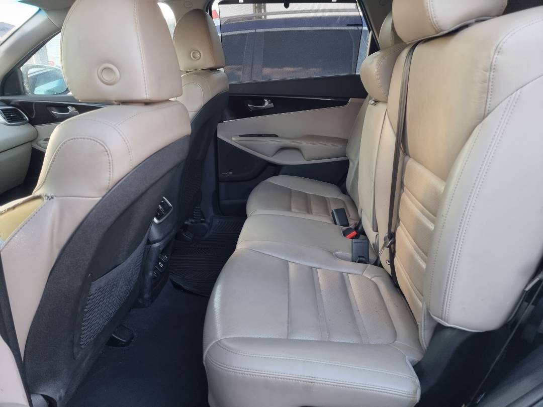 2019 KIA SORENTO — 75567 Miles — Lot 215487 — Ind. 12 - Marhaba Auctions Used Cars - Image 6