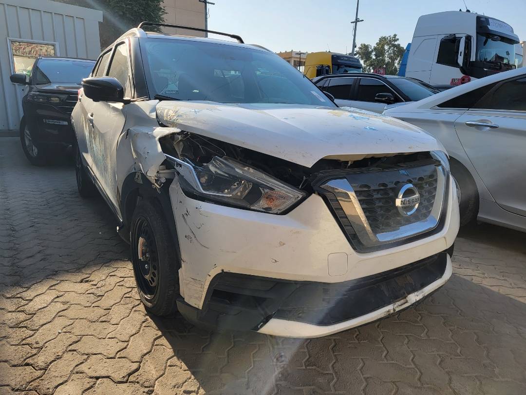 2018 NISSAN KICKS — 104754 Miles — Lot 509525 — Main - Marhaba Auctions Used Cars - Image 4