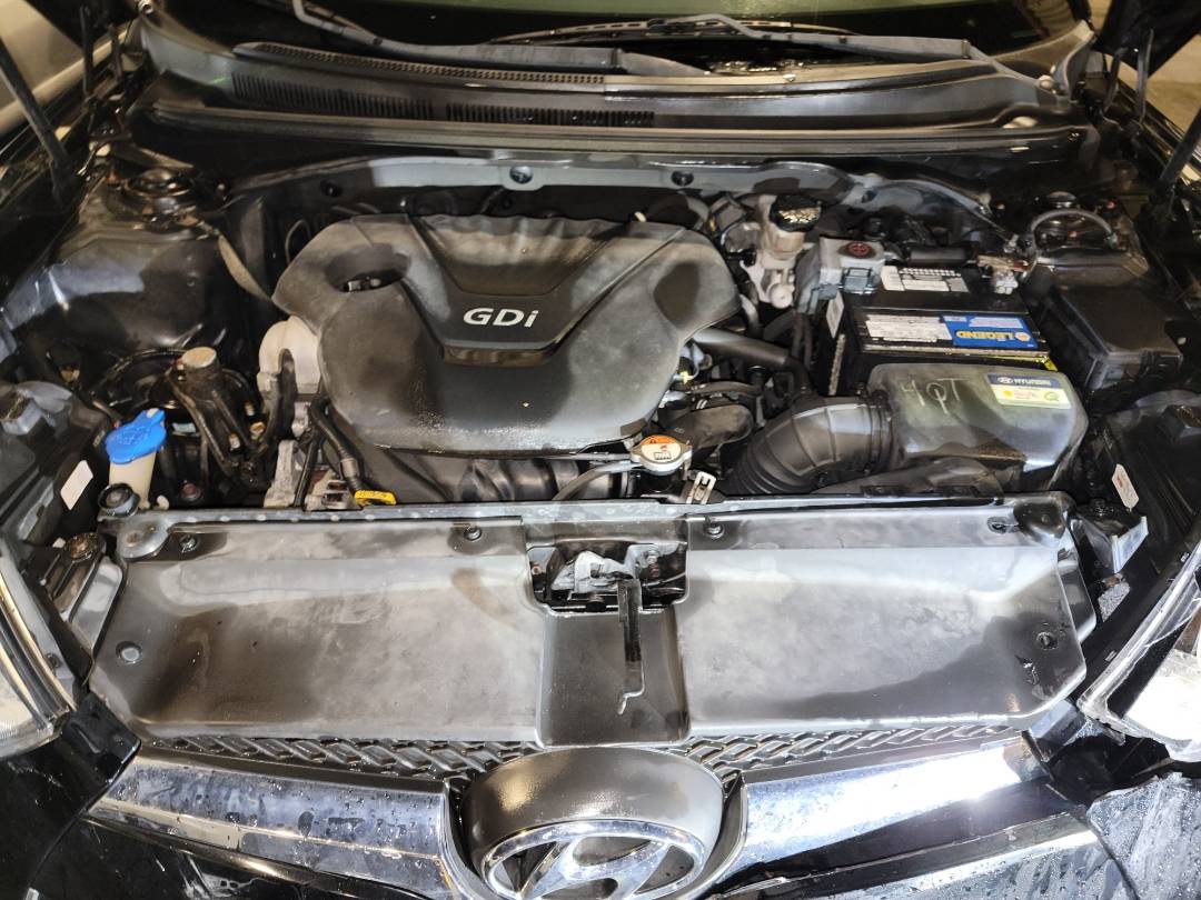 2016 HYUNDAI VELOSTER — 69846 Miles — Lot GU255914 — Souq - Marhaba Auctions Used Cars - Image 11