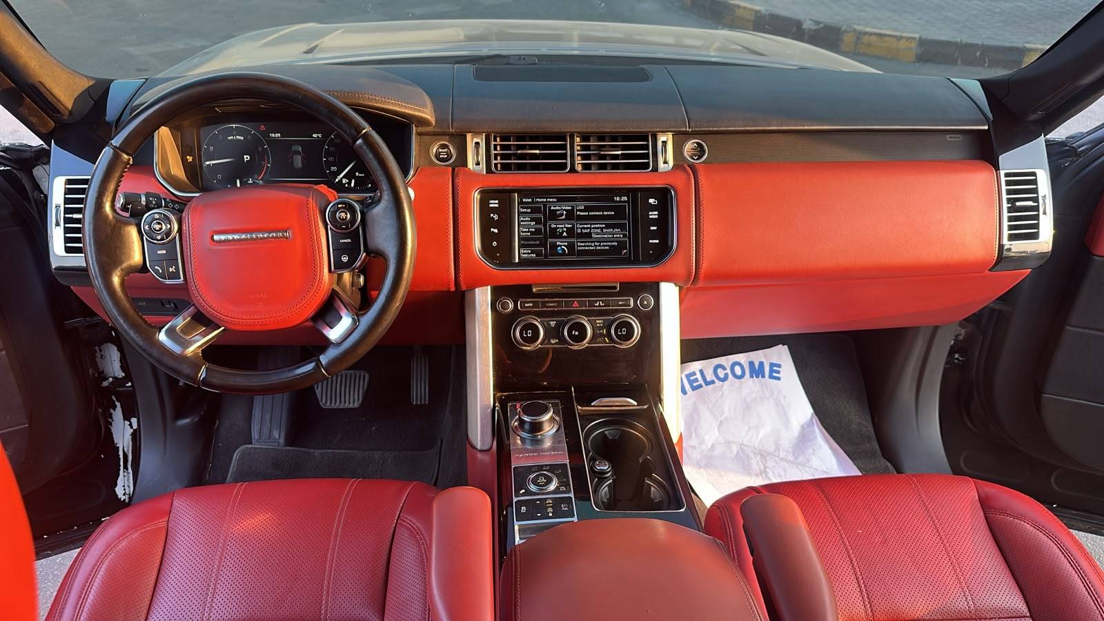 2014 LAND ROVER RANGE ROVER VOGUE — 132482 KM — Lot A187970 — Souq - Marhaba Auctions Used Cars - Image 11