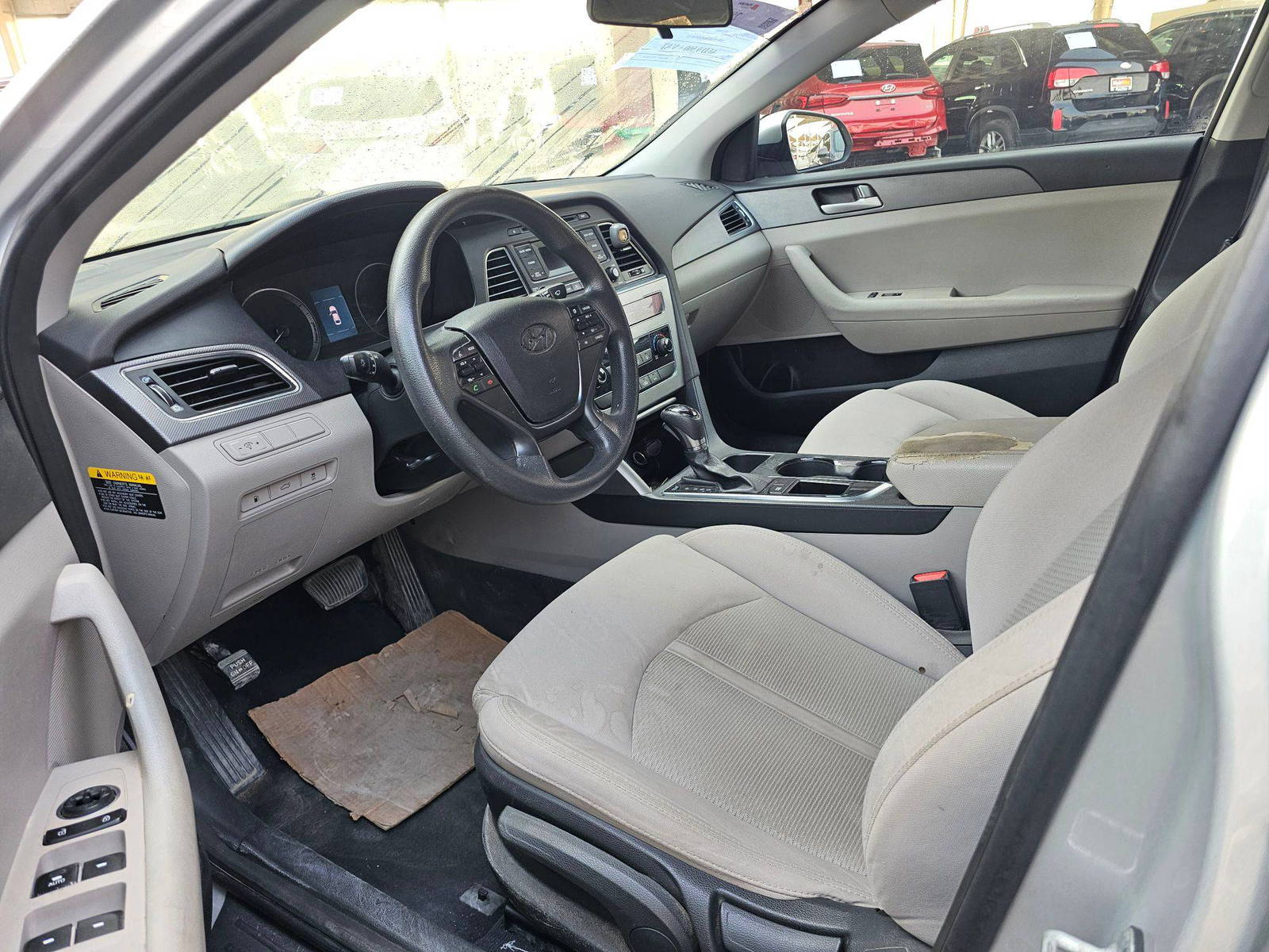 2015 HYUNDAI SONATA — 149211 Miles — Lot H106133 — Souq - Marhaba Auctions Used Cars - Image 8