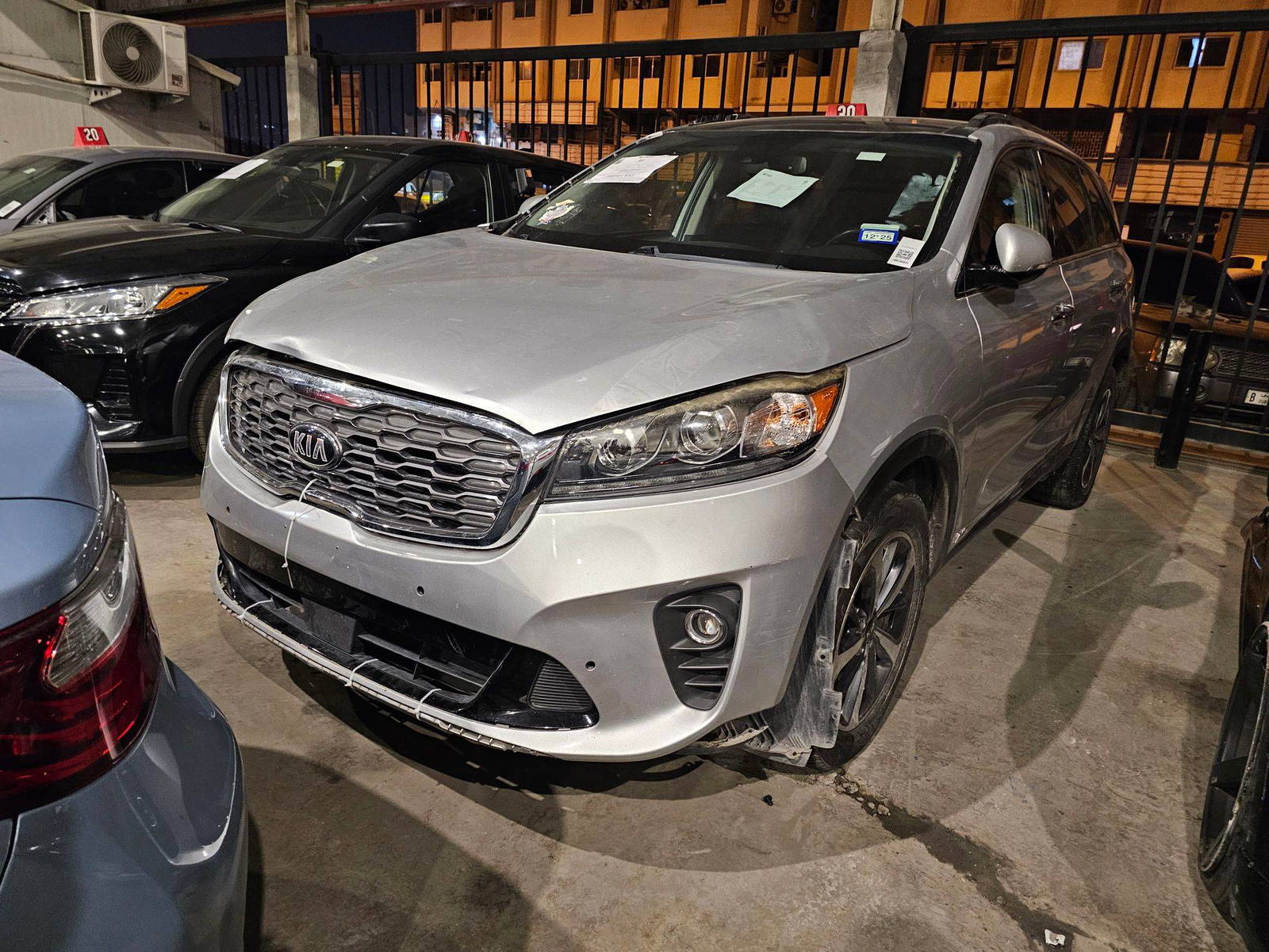 2019 KIA SORENTO — 118213 Miles — Lot 94390595 — Main - Marhaba Auctions Used Cars - Image 4