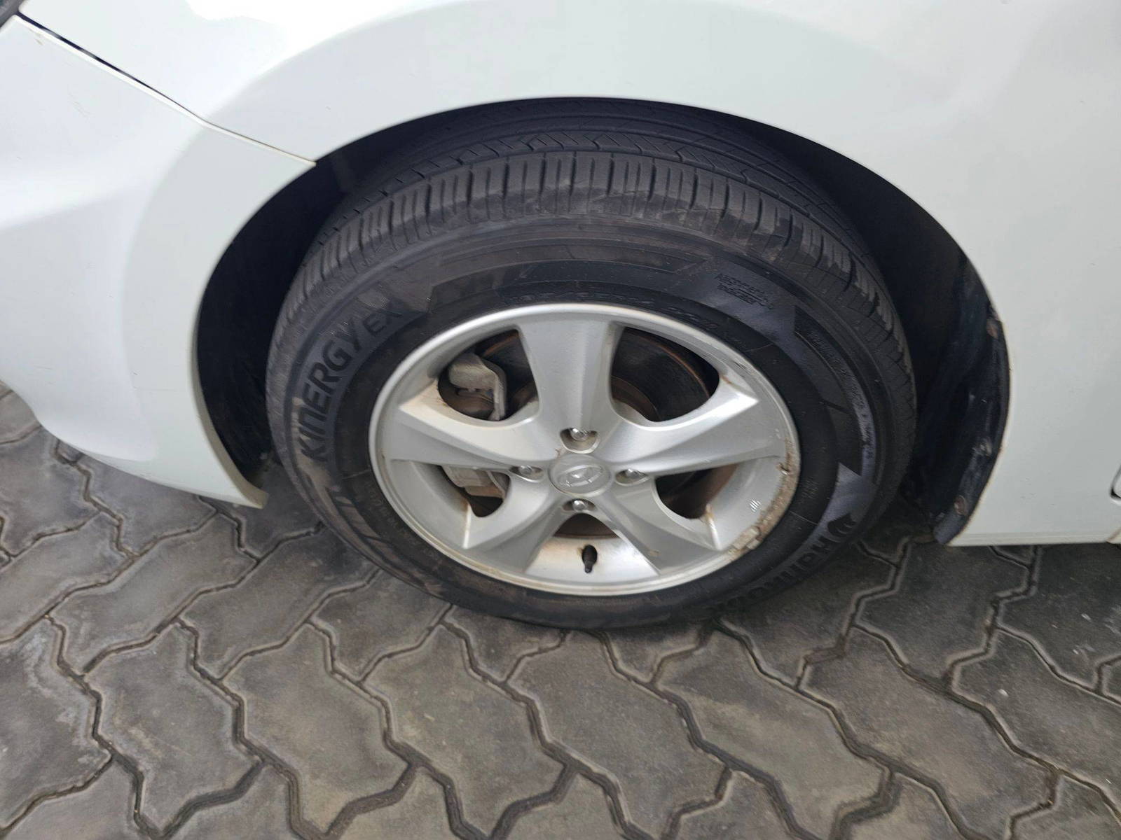2012 HYUNDAI ACCENT — 63810 KM — Lot CU045157 — Souq - Marhaba Auctions Used Cars - Image 11