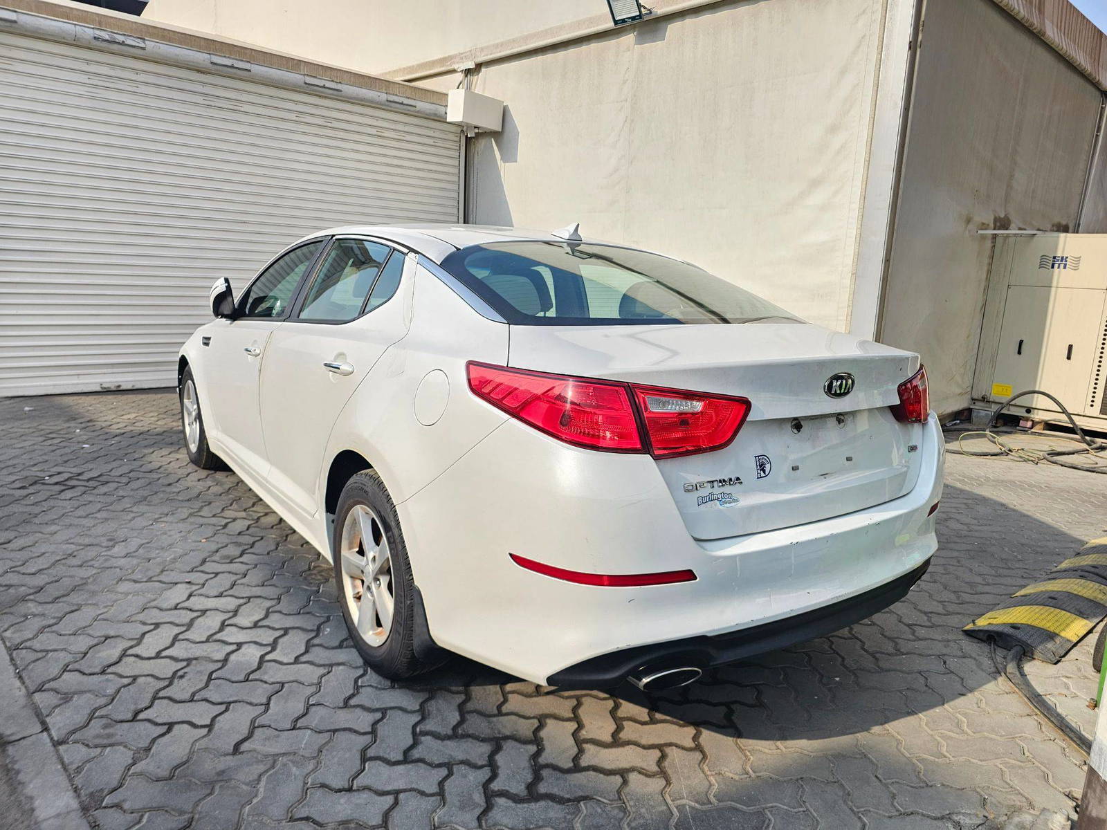 2014 KIA OPTIMA — 190192 Miles — Lot 69176005 — Souq - Marhaba Auctions Used Cars - Image 3