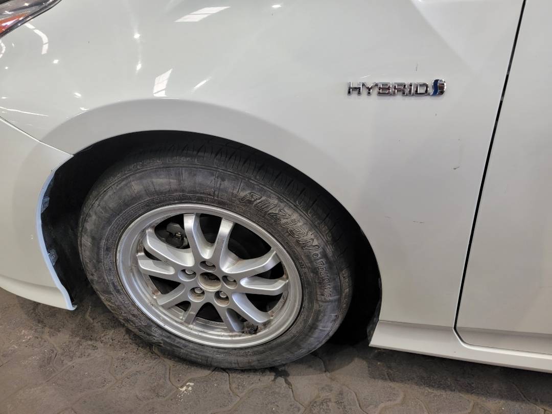 2016 TOYOTA PRIUS — 110039 Miles — Lot 016639 — Main - Marhaba Auctions Used Cars - Image 10