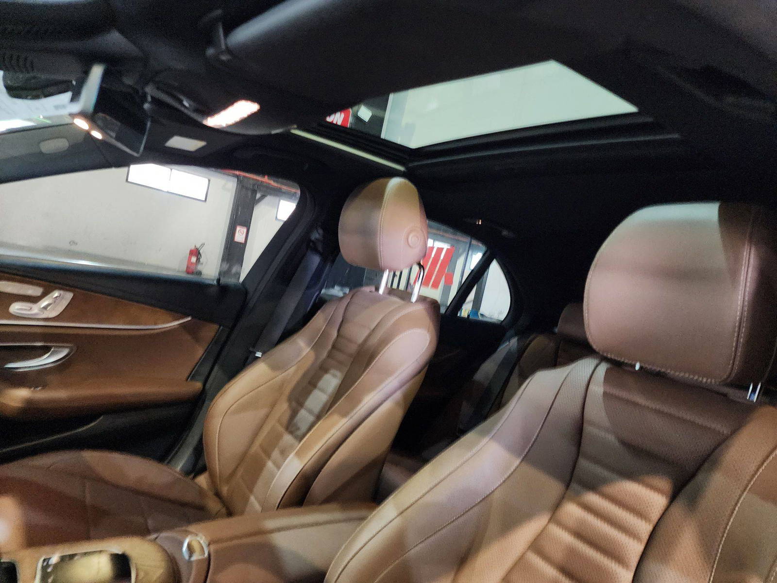 2021 MERCEDES BENZ E-300 — 17592 KM — Lot 002409 — Main - Marhaba Auctions Used Cars - Image 11