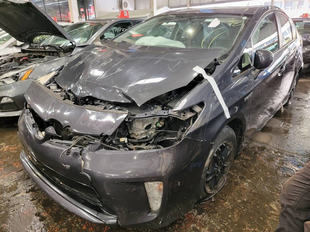2014 TOYOTA PRIUS — 186204 Miles — Lot 35396958 - Marhaba Auctions Used Cars - Image 6