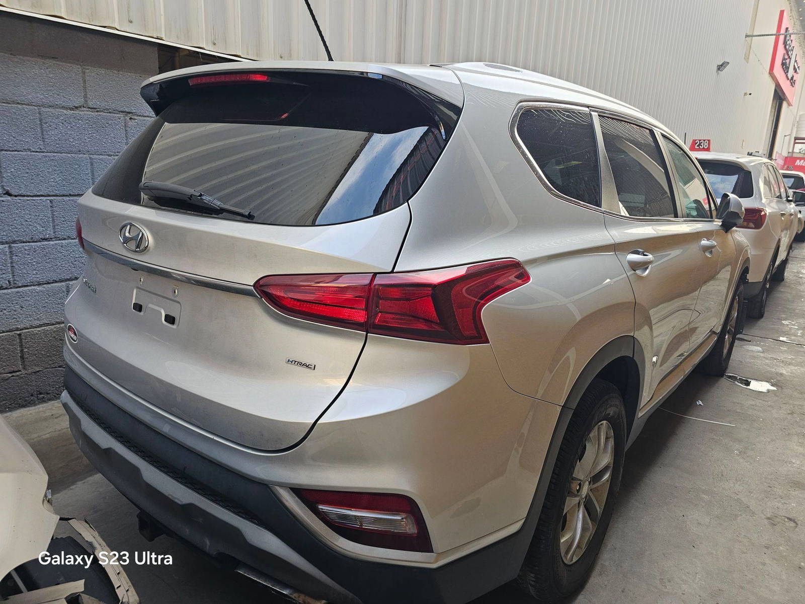 HYUNDAI SANTA FE 2019 - Marhaba Auction Used Cars - Image 4