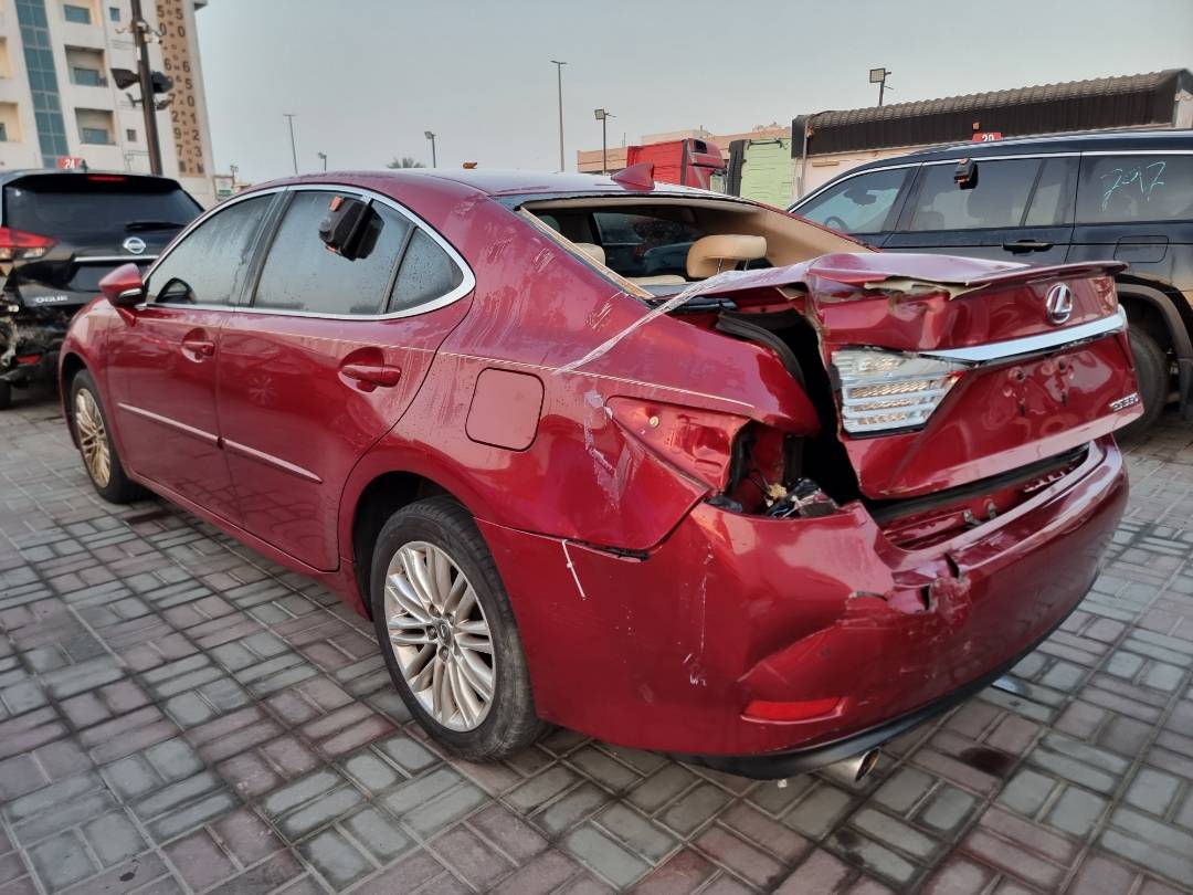 2015 LEXUS ES 350 — 155185 Miles — Lot 125487 — Souq - Marhaba Auctions Used Cars - Image 5