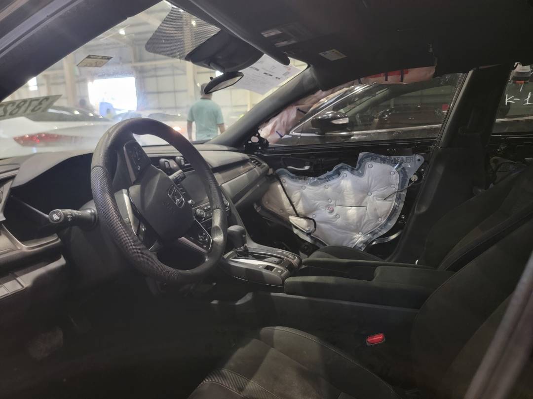 2019 HONDA CIVIC — 67174 Miles — Lot 37823604 - Marhaba Auctions Used Cars - Image 9