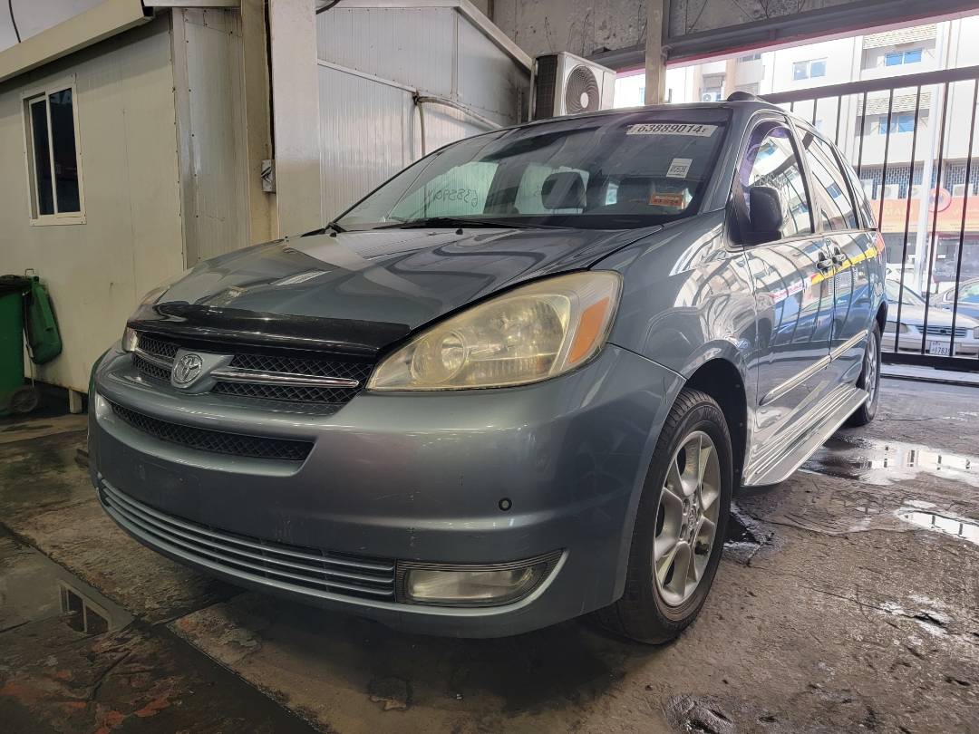2005 TOYOTA SIENNA — 213874 Miles — Lot 242666 — Main - Marhaba Auctions Used Cars - Image 5