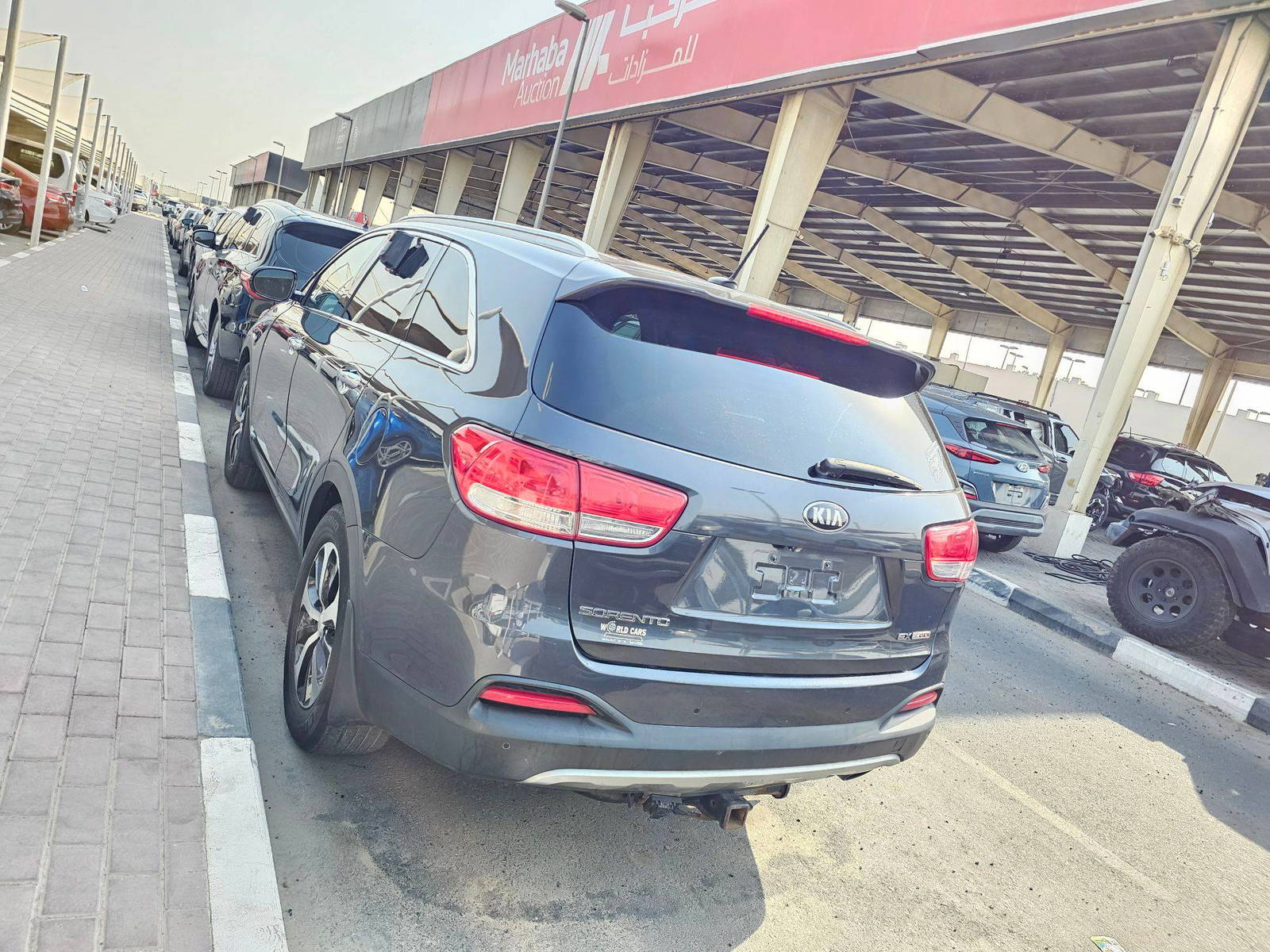 2016 KIA SORENTO — 163793 KM — Lot GG067074 — Souq - Marhaba Auctions Used Cars - Image 4