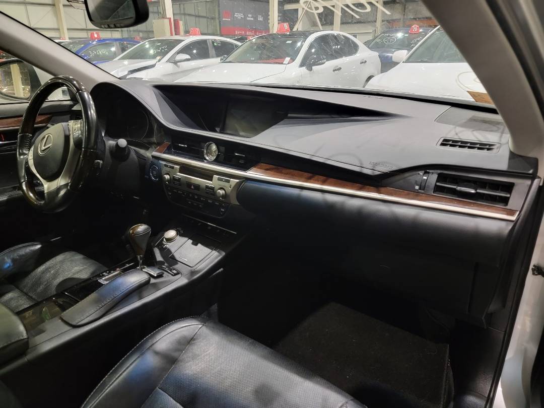 2013 LEXUS ES 350 — 115070 Miles — Lot 080133 - Marhaba Auctions Used Cars - Image 6
