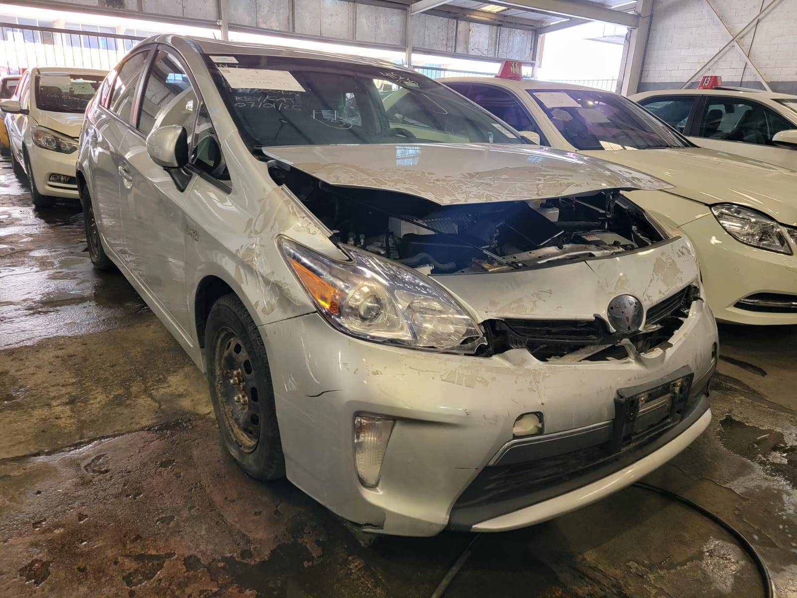 2015 TOYOTA PRIUS — 179800 KM — Lot 12206232 — Main - Marhaba Auctions Used Cars - Image 3