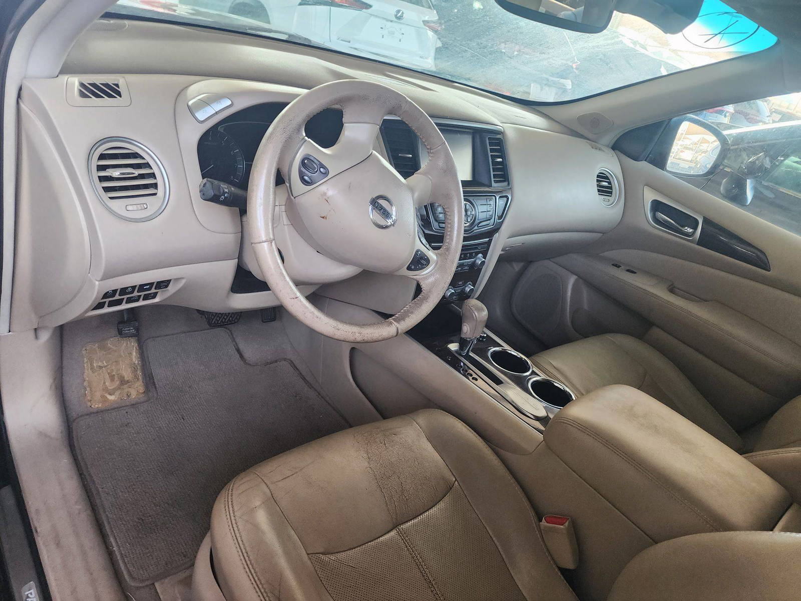 2013 NISSAN PATHFINDER — 244595 Miles — Lot 68051233 - Marhaba Auctions Used Cars - Image 4