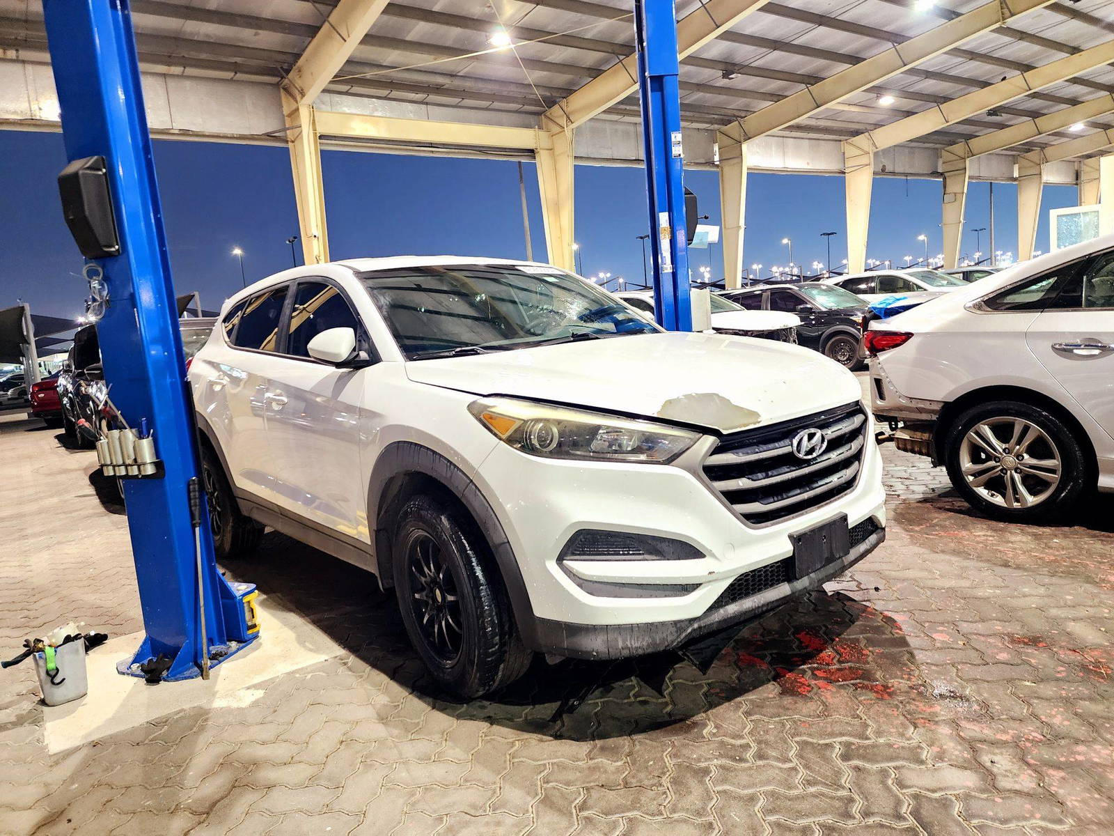 2016 HYUNDAI TUCSON — 100275 Miles — Lot 40263864 — Souq - Marhaba Auctions Used Cars - Image 4