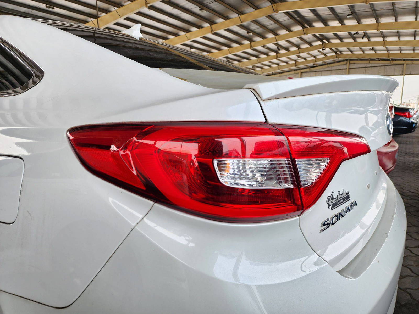 2015 HYUNDAI SONATA — 199289 Miles — Lot 660194 — Souq - Marhaba Auctions Used Cars - Image 11