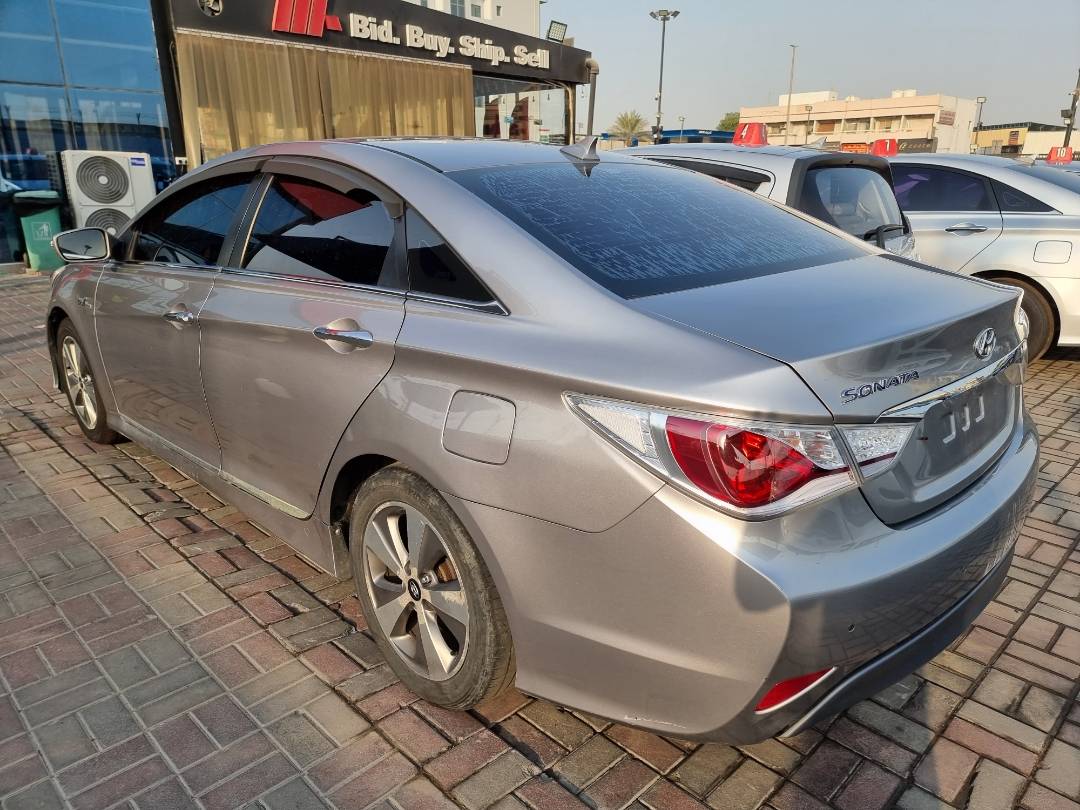 HYUNDAI SONATA 2012 - Marhaba Auction Used Cars - Image 5