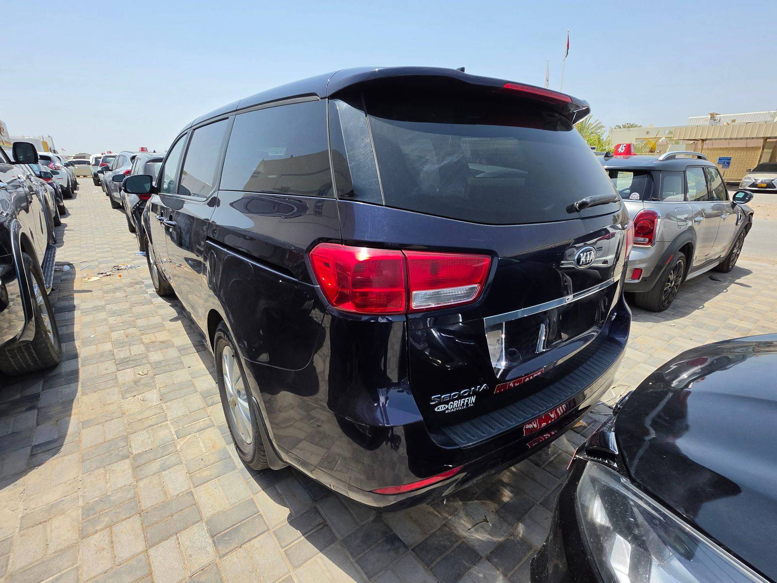 2018 KIA SEDONA — 123822 Miles — Lot C12J6397397 - Marhaba Auctions Used Cars - Image 6