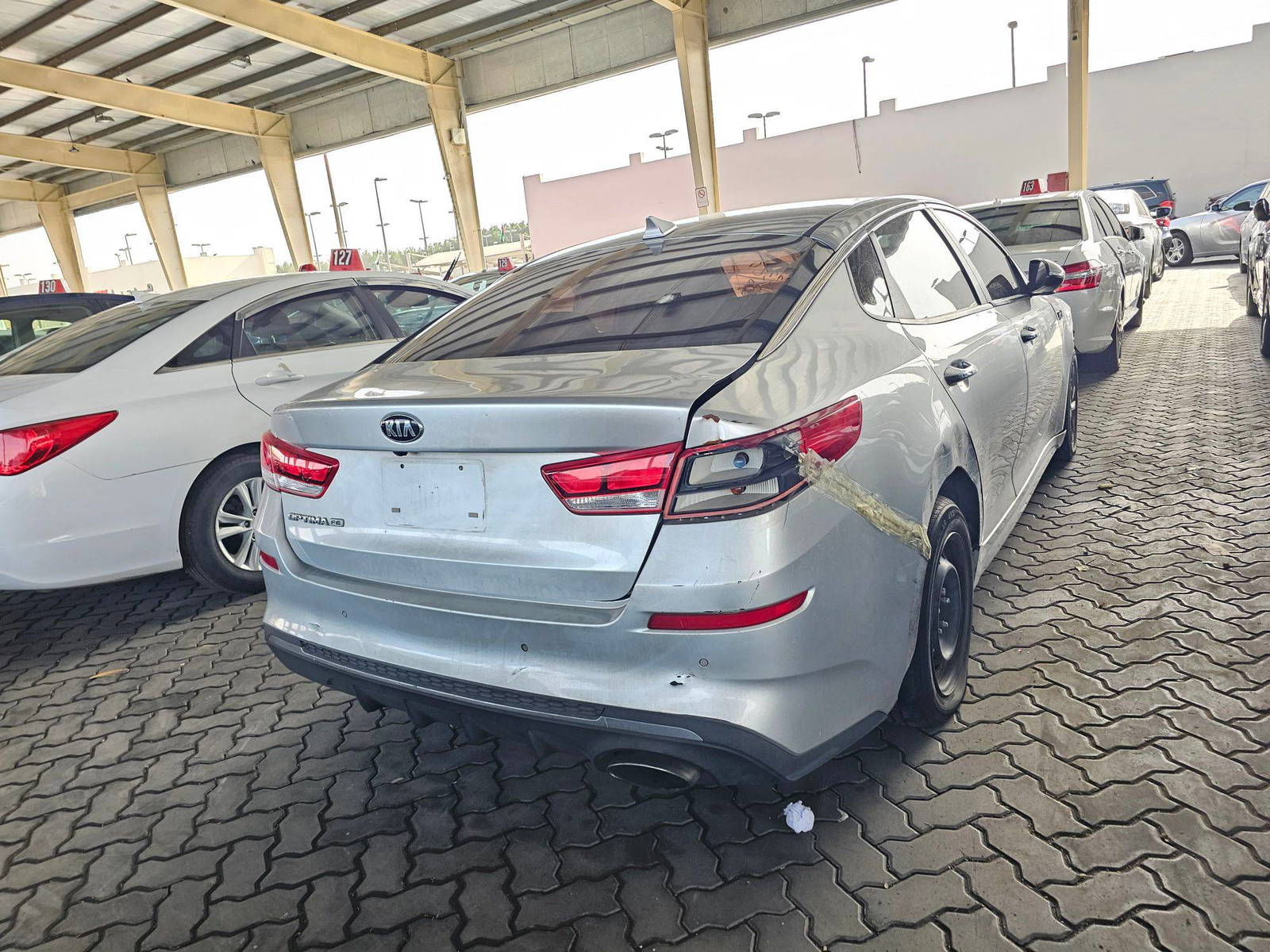 2019 KIA OPTIMA — 110518 Miles — Lot KG363380 — Souq - Marhaba Auctions Used Cars - Image 4