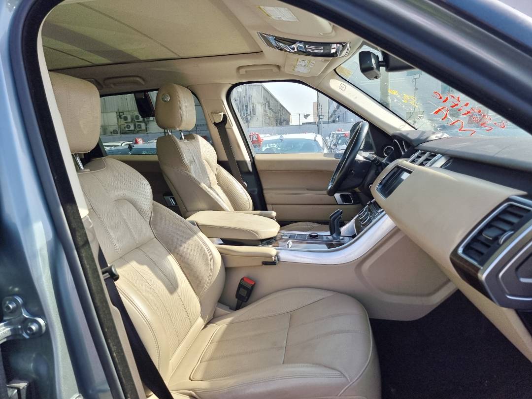 2015 LAND ROVER RANGE ROVER SPORT — 87763 Miles — Lot 215414857 — Main - Marhaba Auctions Used Cars - Image 9