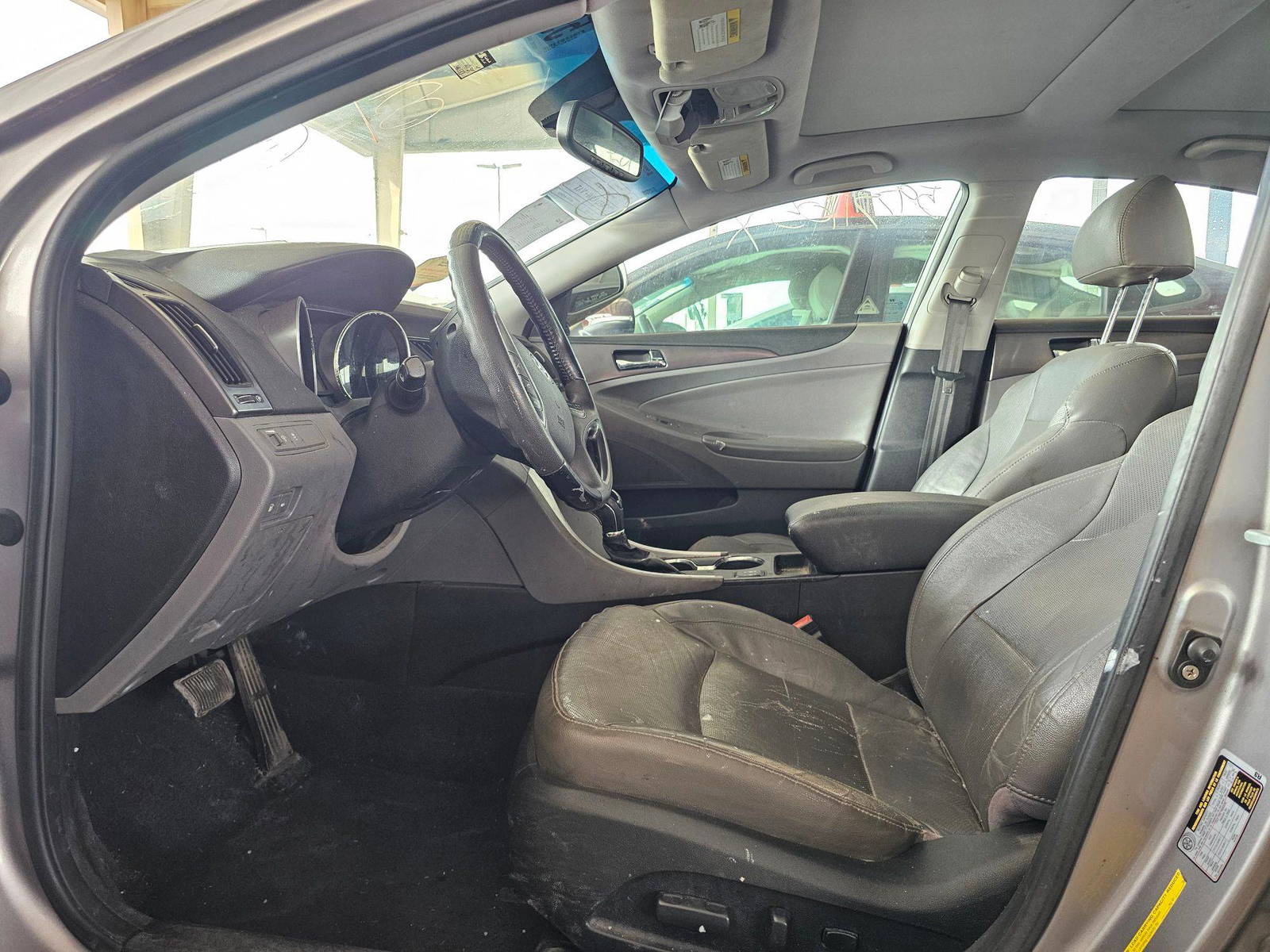 HYUNDAI SONATA 2011 - Marhaba Auction Used Cars - Image 9