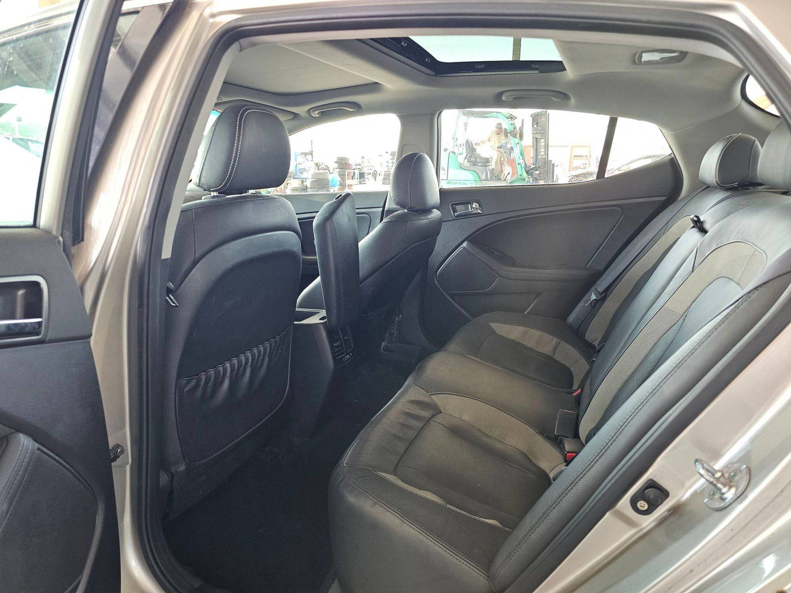 2012 KIA OPTIMA — 159000 Miles — Lot 71495475 — Souq - Marhaba Auctions Used Cars - Image 7
