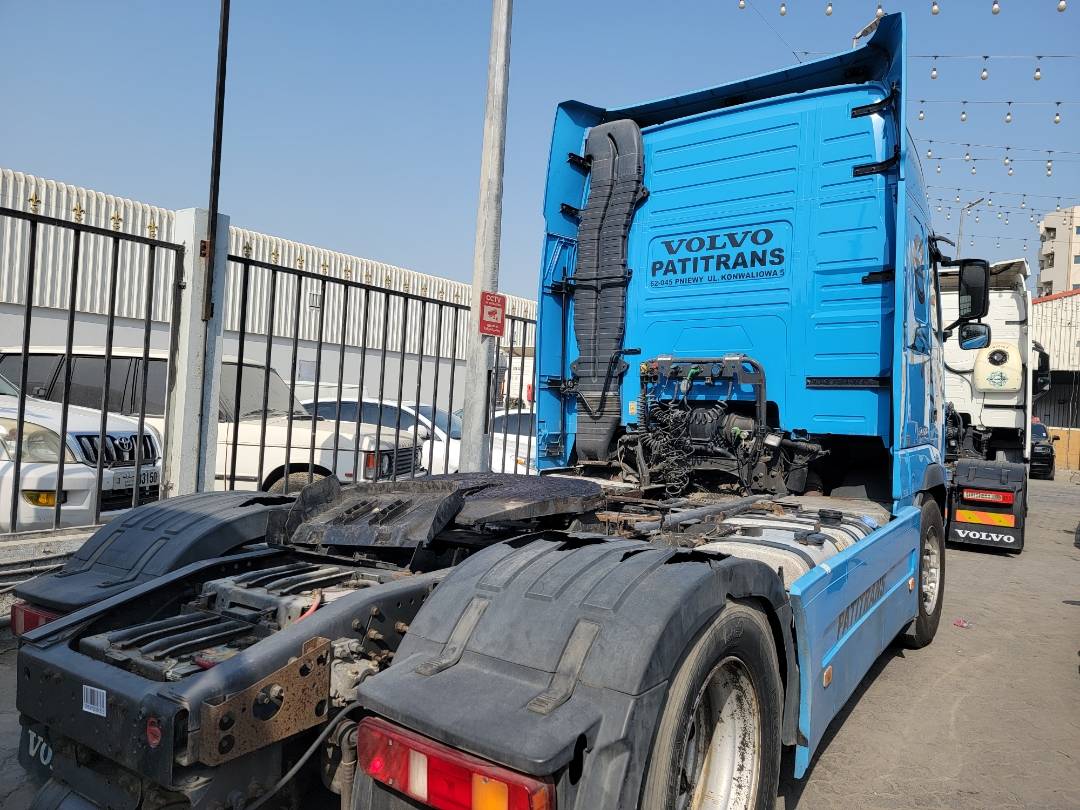 2012 VOLVO FH-Series — 1337927 KM — Lot CB630757 — Main - Marhaba Auctions Used Cars - Image 3
