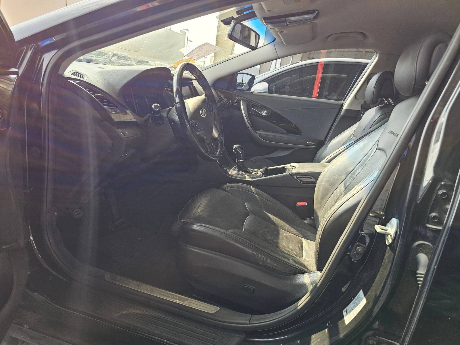 HYUNDAI GRANDEUR 2011 - Marhaba Auction Used Cars - Image 8