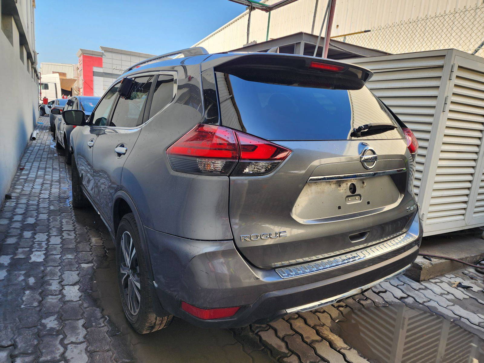 2017 NISSAN ROGUE — 100610 Miles — Lot 74457 — Al Quoz - Marhaba Auctions Used Cars - Image 3